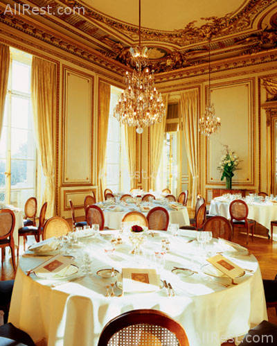 Hotel De Crillon 30
